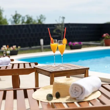 Holiday home Terra With Heated Pool