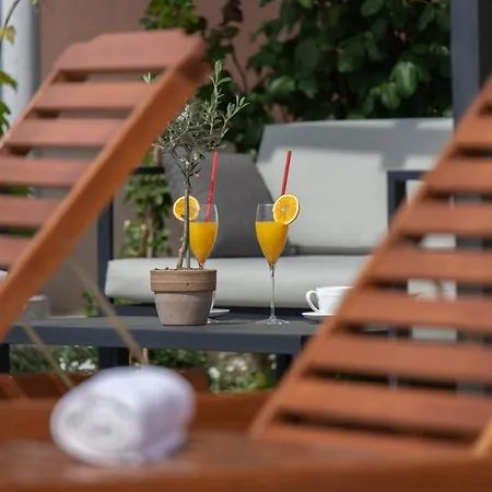 Terra With Heated Pool Holiday home
