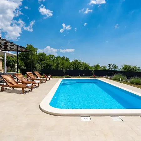 Holiday home Terra With Heated Pool Marina