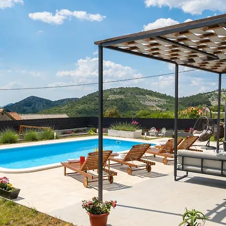 Holiday home Terra With Heated Pool *