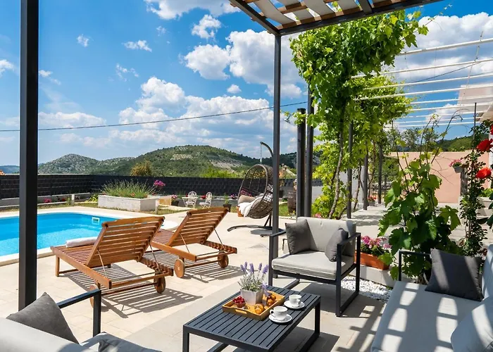 Terra With Heated Pool * Marina
