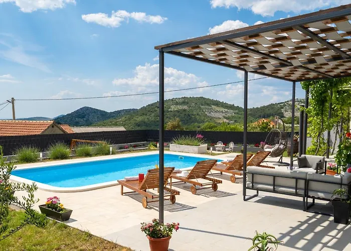 Vikendica Terra With Heated Pool *