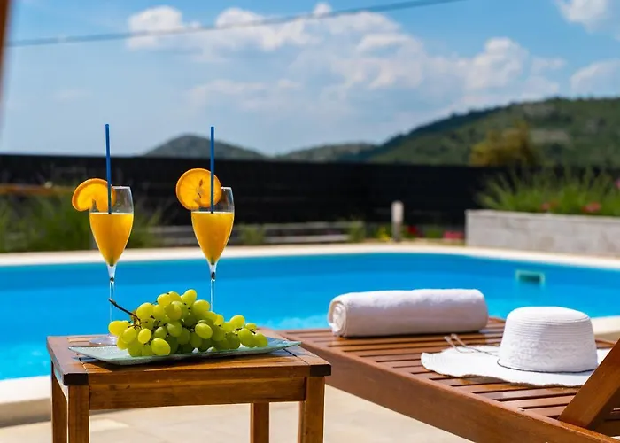 Vikendica Terra With Heated Pool *